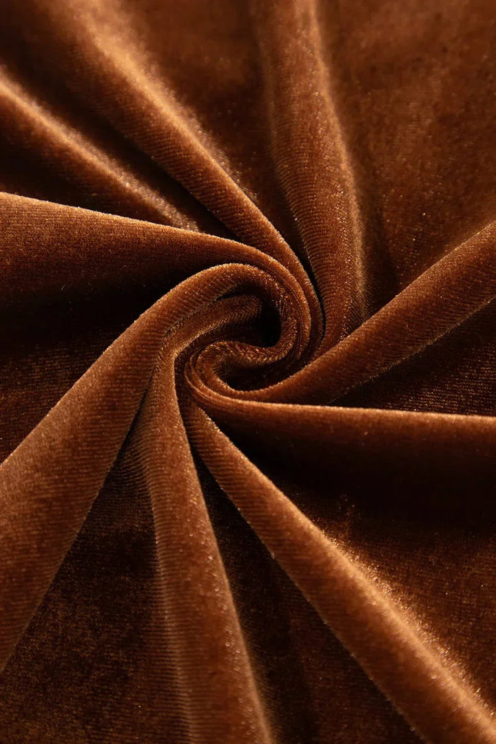 Amaryllis – Elegant and trendy velvet blouse